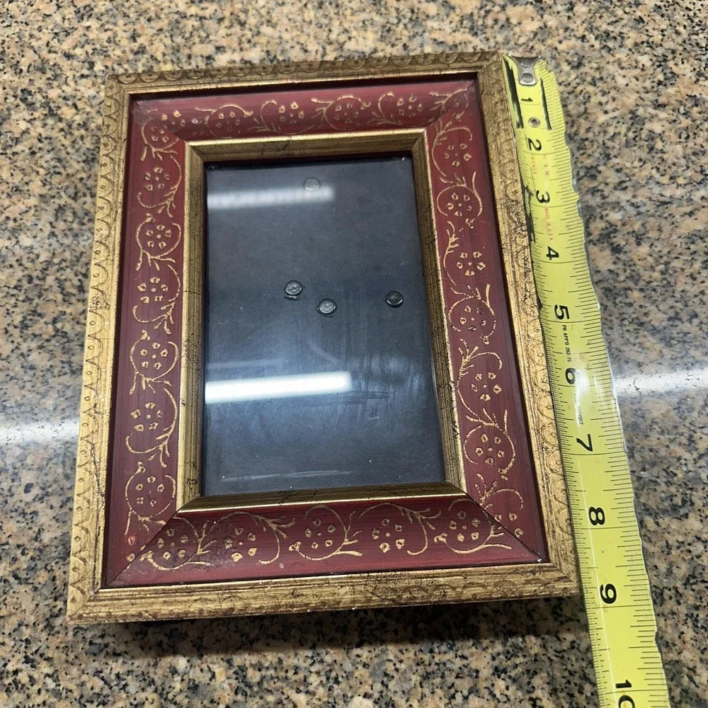 Red‎ Gold Floral Picture Photo Frame 4x6 Wood Vintage Ornate 9 Inch Tabletop